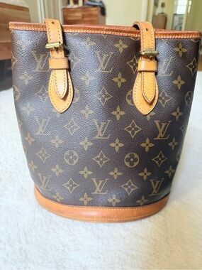 Louis Vuitton Monogram Bucket Bag in Brown & Tan Leather Trim
